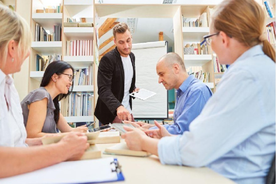 odrasli izobraževanje

