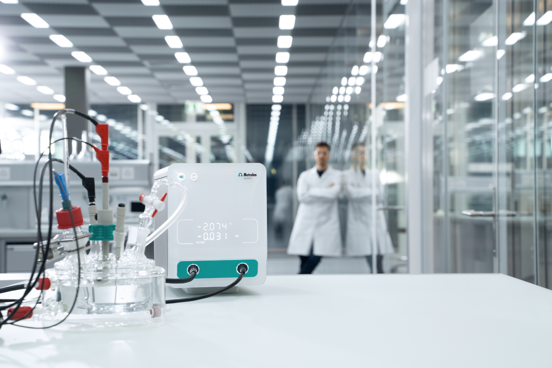 Potenciostat – naprava, brez katere številni laboratoriji ne morejo delati